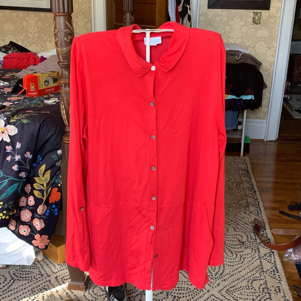 J jill Pima cotton snd spandex button down tunic. Pockets. Convertible sleeves